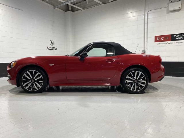 2019 FIAT 124 Spider Urbana Edition