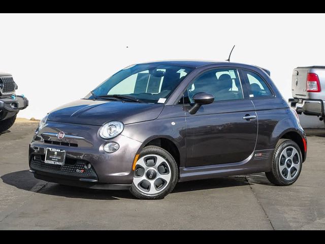 2019 FIAT 500e Base