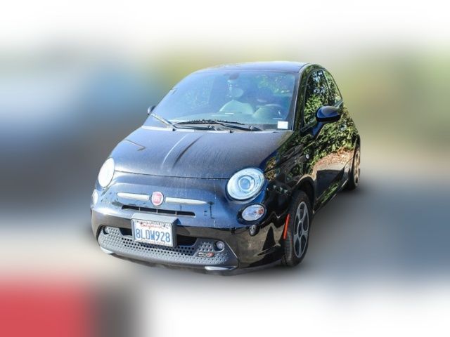 2019 FIAT 500e Base