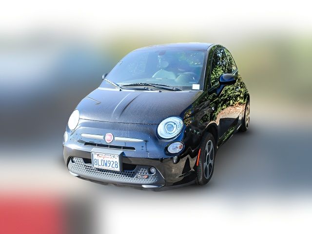 2019 FIAT 500e Base