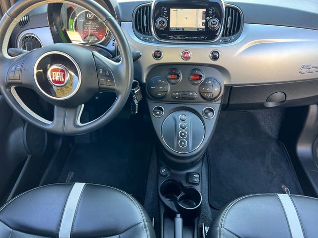 2019 FIAT 500e Base