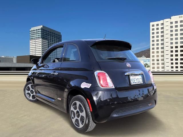 2019 FIAT 500e Base