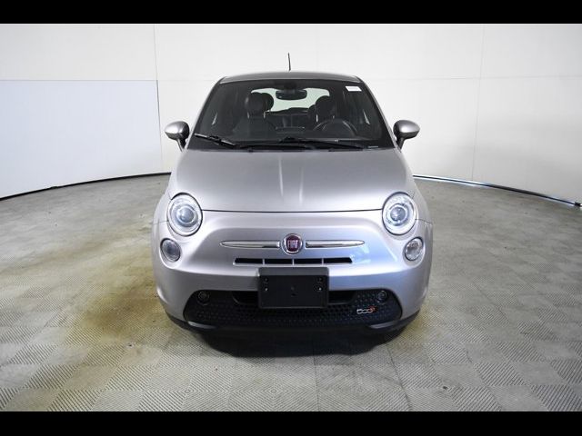 2019 FIAT 500e Base