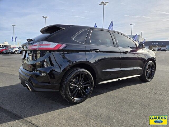 2019 Ford Edge ST