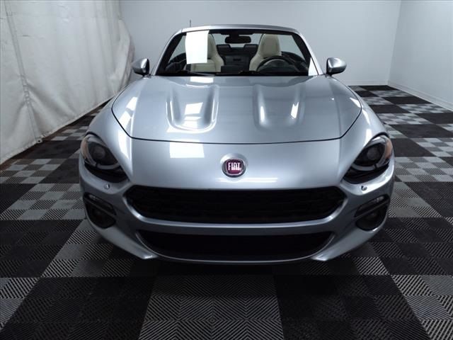 2019 FIAT 124 Spider Lusso