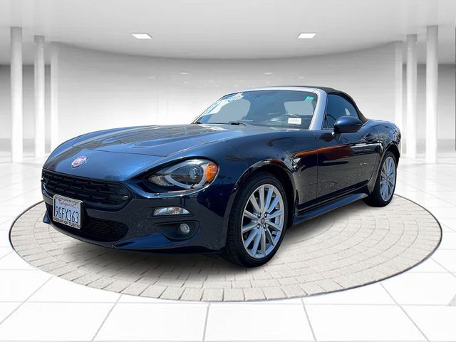 2019 FIAT 124 Spider Lusso