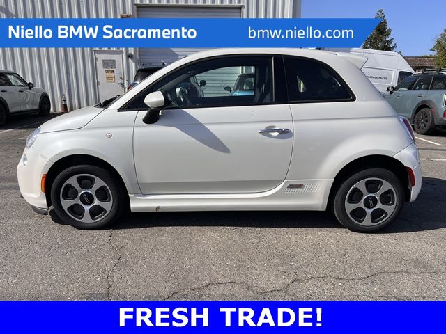 2019 FIAT 500e Base