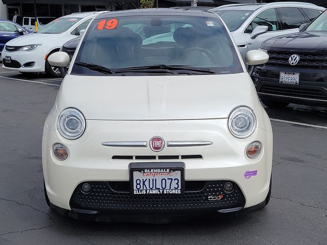 2019 FIAT 500e Base