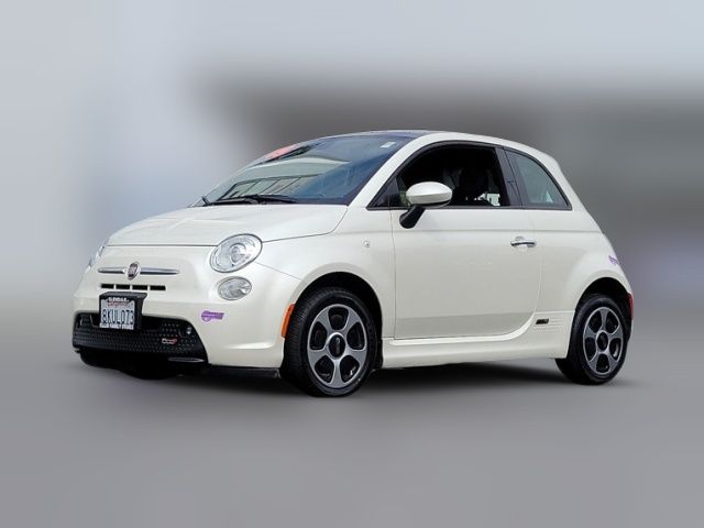 2019 FIAT 500e Base