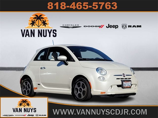 2019 FIAT 500e Base