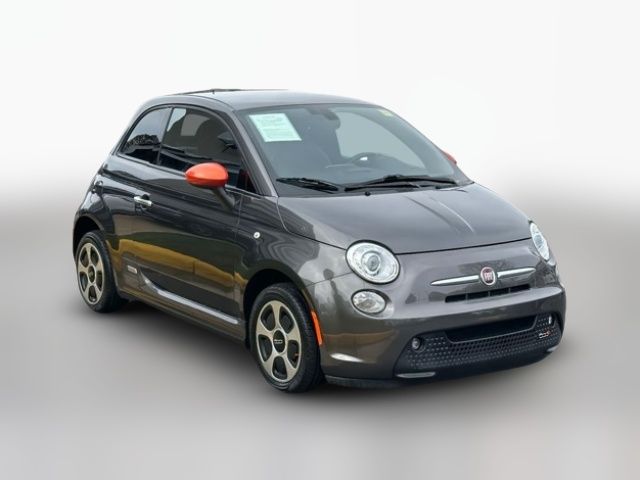 2019 FIAT 500e Base
