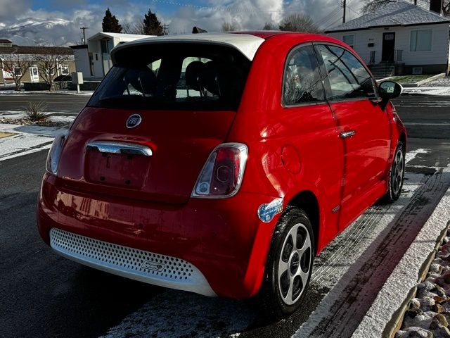 2019 FIAT 500e Base