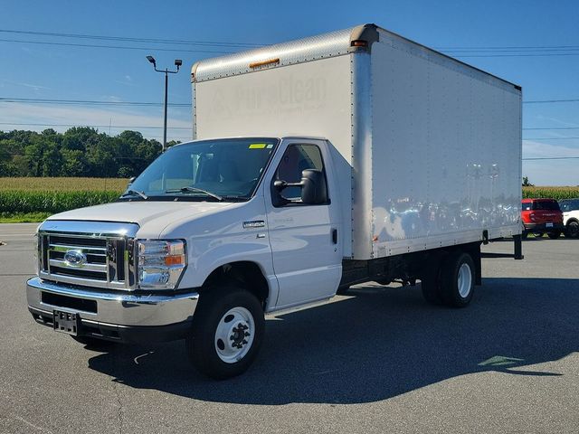 2019 Ford E-Series Base