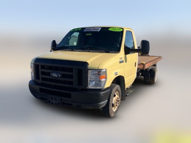 2019 Ford E-Series Base