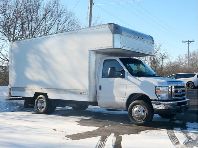 2019 Ford E-Series Base