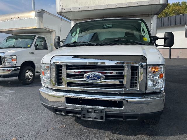 2019 Ford E-Series Base