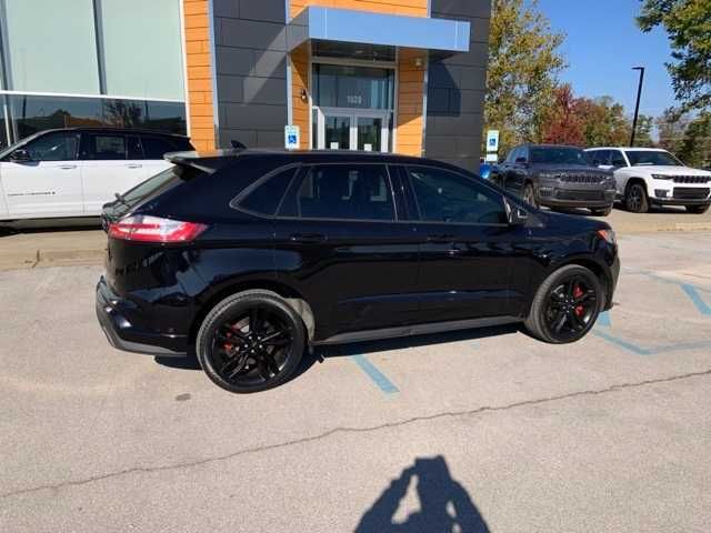 2019 Ford Edge ST