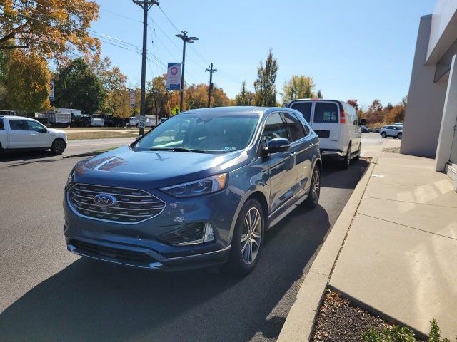 2019 Ford Edge Titanium