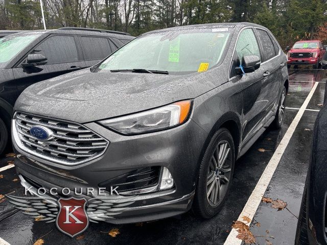 2019 Ford Edge Titanium