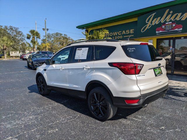 2019 Ford Escape SE