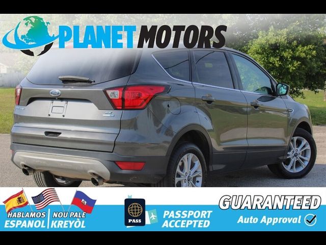 2019 Ford Escape SE