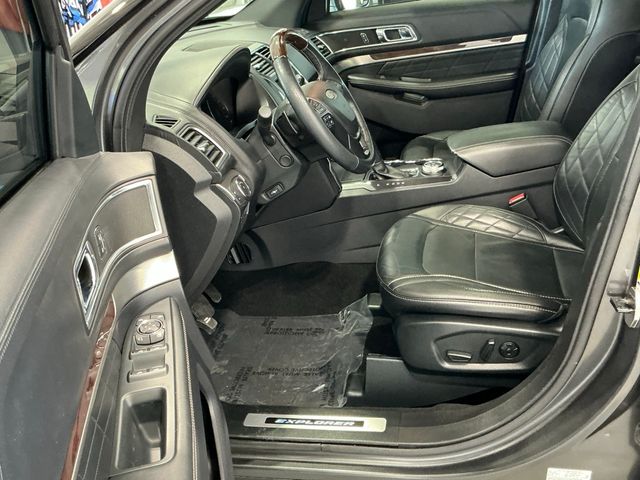 2019 Ford Explorer Platinum