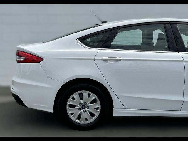 2019 Ford Fusion S