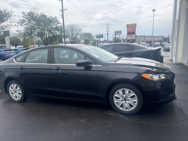 2019 Ford Fusion S