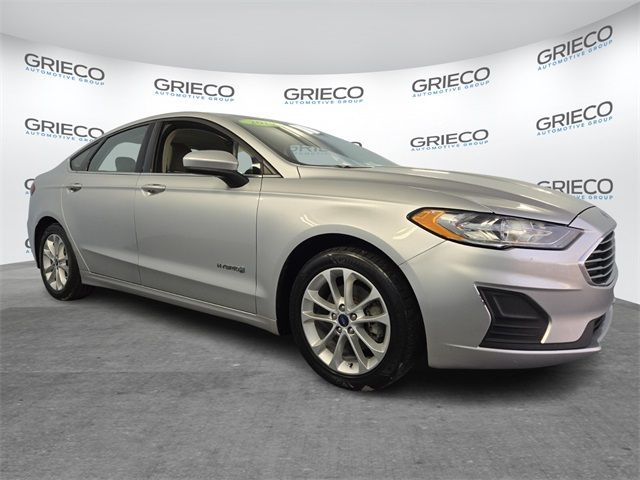 2019 Ford Fusion Hybrid SE