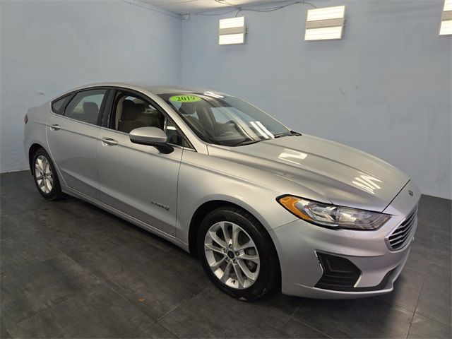 2019 Ford Fusion Hybrid SE