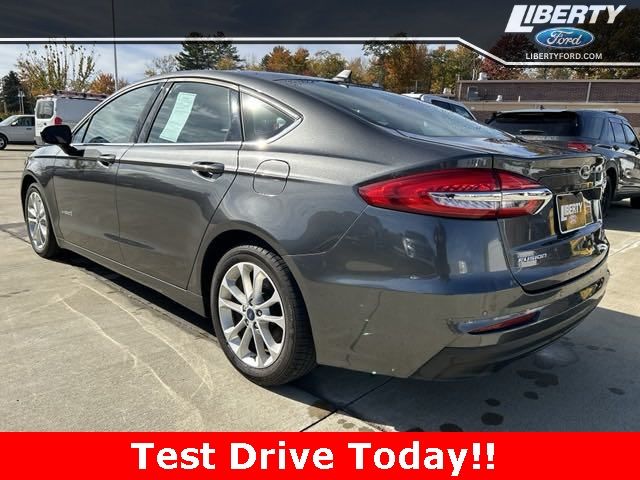 2019 Ford Fusion Hybrid SE