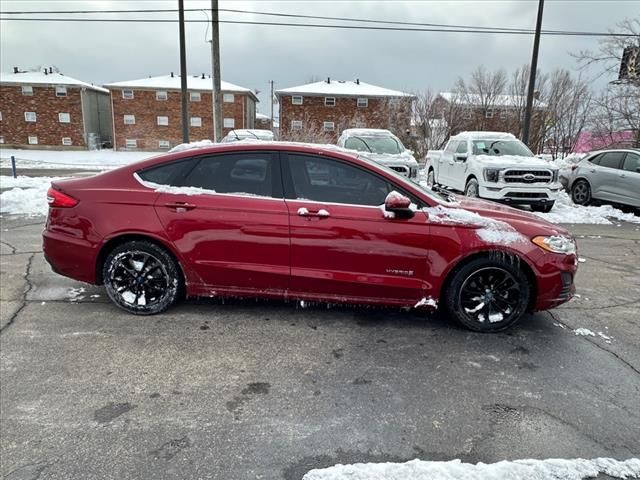 2019 Ford Fusion Hybrid SE