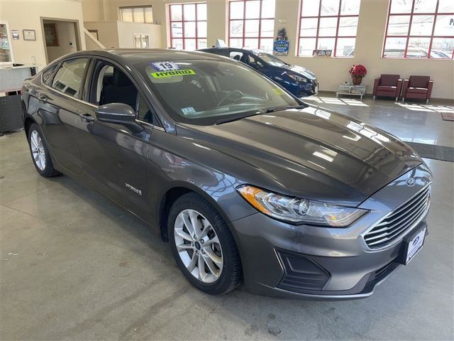 2019 Ford Fusion Hybrid SE