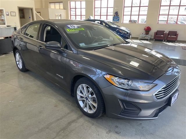 2019 Ford Fusion Hybrid SE