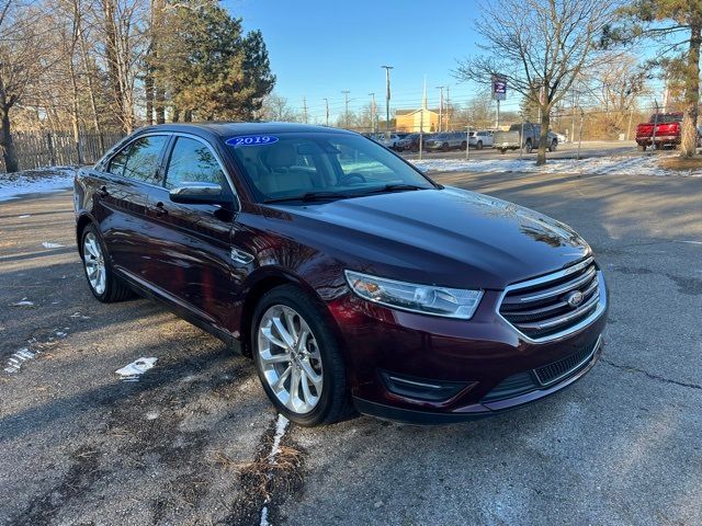 2019 Ford Taurus Limited