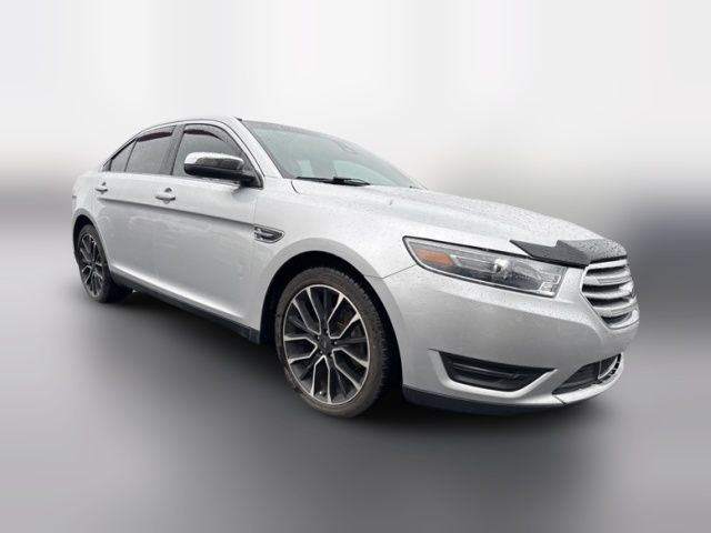 2019 Ford Taurus Limited