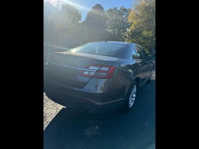 2019 Ford Taurus Limited