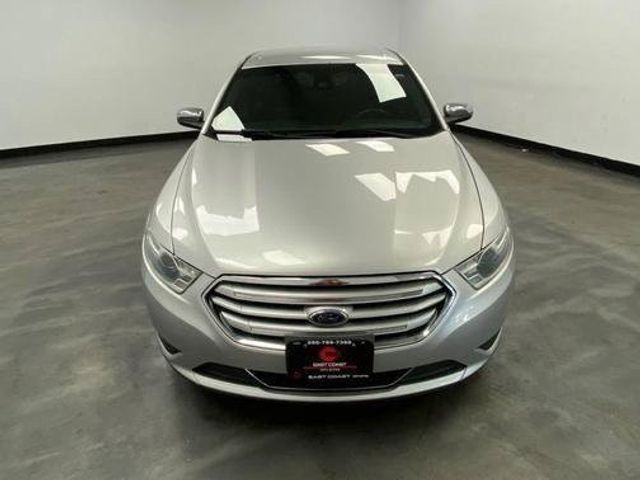 2019 Ford Taurus Limited