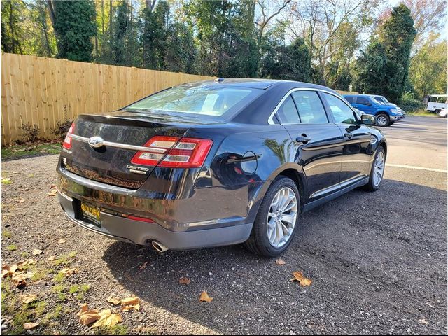 2019 Ford Taurus Limited