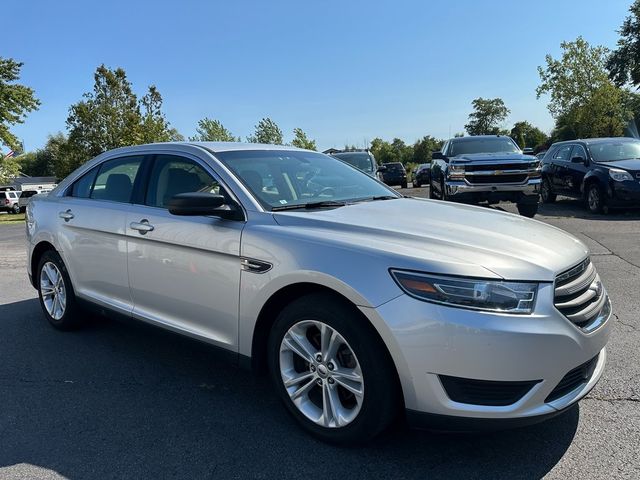 2019 Ford Taurus SE