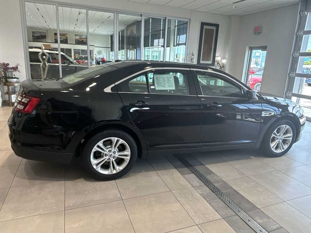 2019 Ford Taurus SE