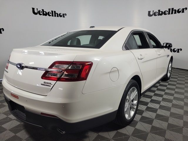 2019 Ford Taurus SEL