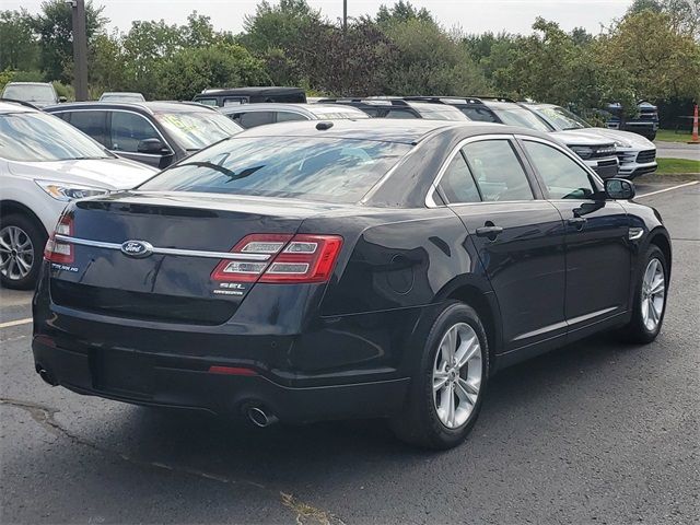 2019 Ford Taurus SEL