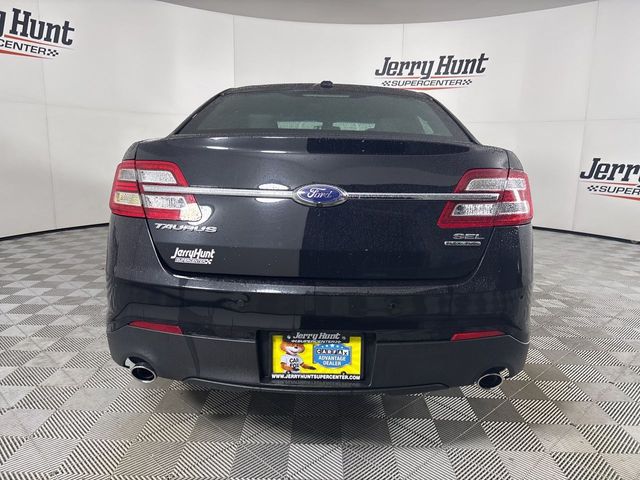 2019 Ford Taurus SEL