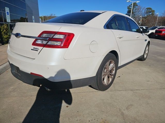 2019 Ford Taurus SEL