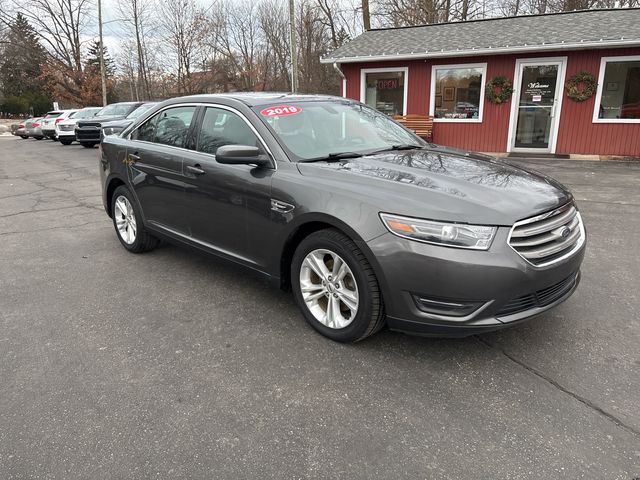 2019 Ford Taurus SEL