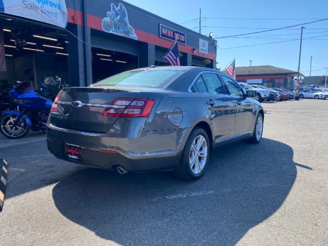 2019 Ford Taurus SE