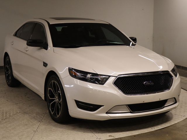 2019 Ford Taurus SHO