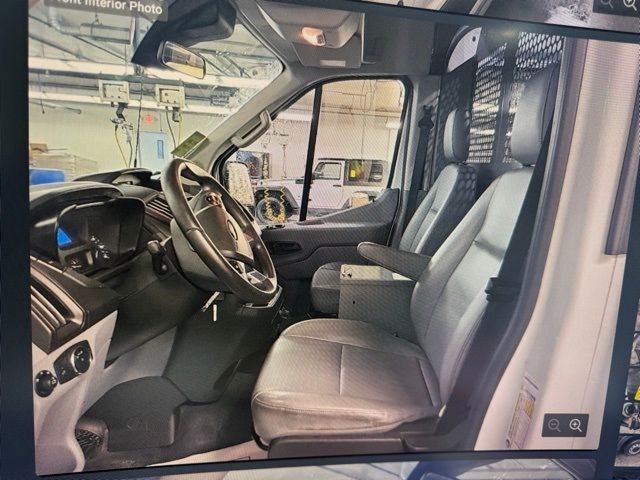 2019 Ford Transit Base