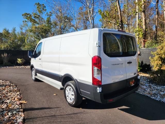 2019 Ford Transit Base